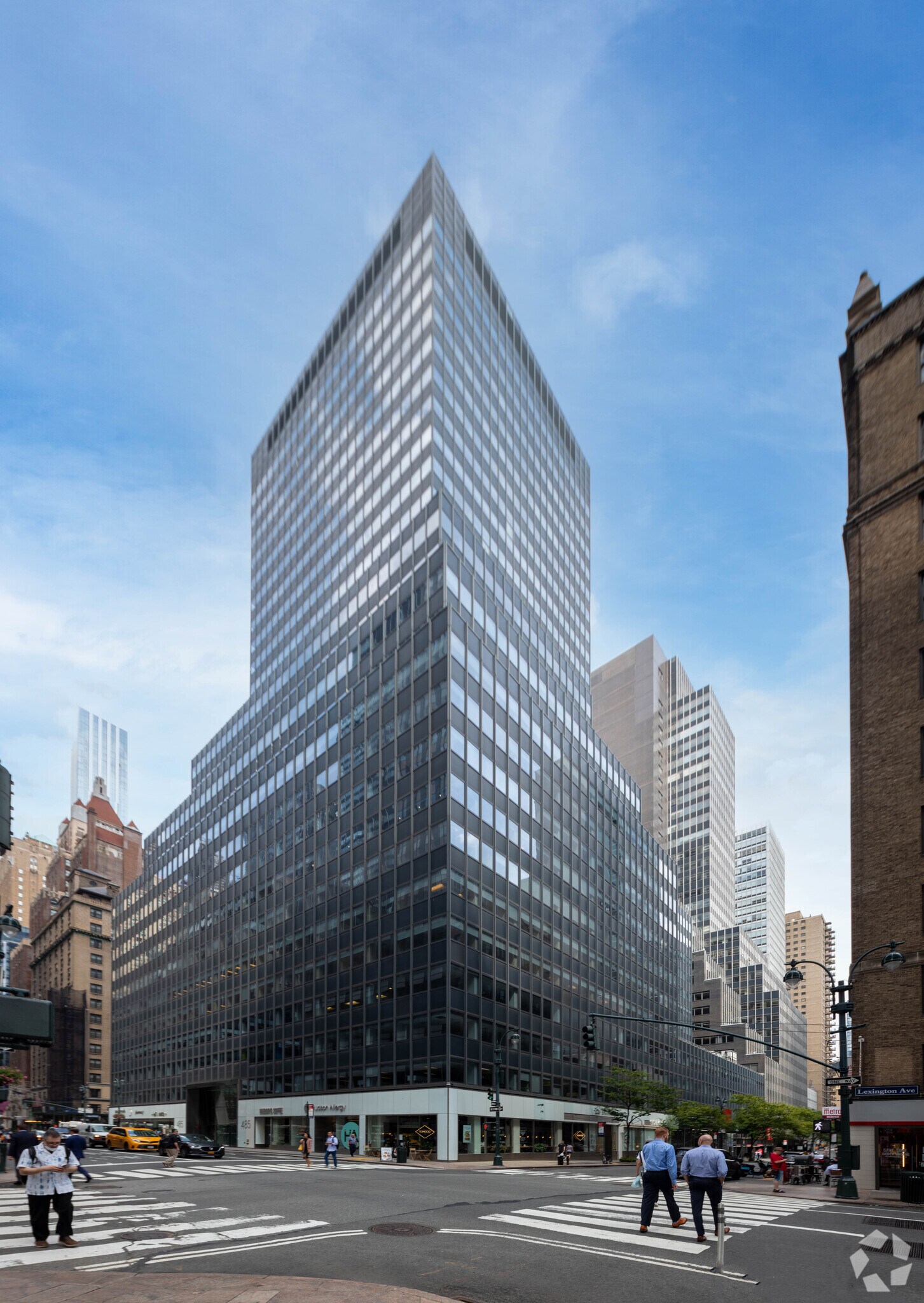 485 Lexington Ave, New York, NY à louer Photo principale– Image 1 sur 2