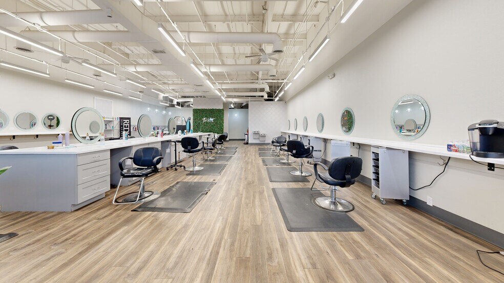 761 Keller Pky, Keller, TX à louer - Numérisation 3D Matterport – Image 2 sur 9