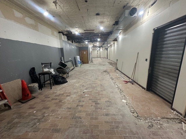 92-05 Roosevelt Ave, Jackson Heights, NY à louer - Photo intérieure – Image 2 sur 11