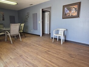 800 N Jefferson St, Springdale, AR à louer Photo intérieure– Image 2 sur 13