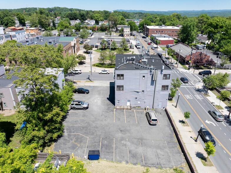 151 Henry Johnson Blvd, Albany, NY à vendre - Photo de l’immeuble – Image 2 sur 39