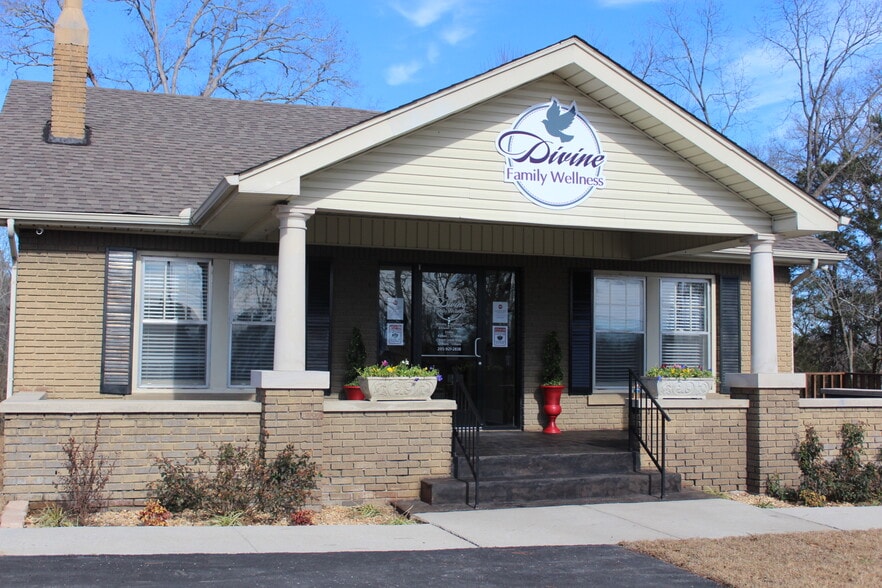 400 Bexar Ave W, Hamilton, AL à vendre - Photo principale – Image 1 sur 21