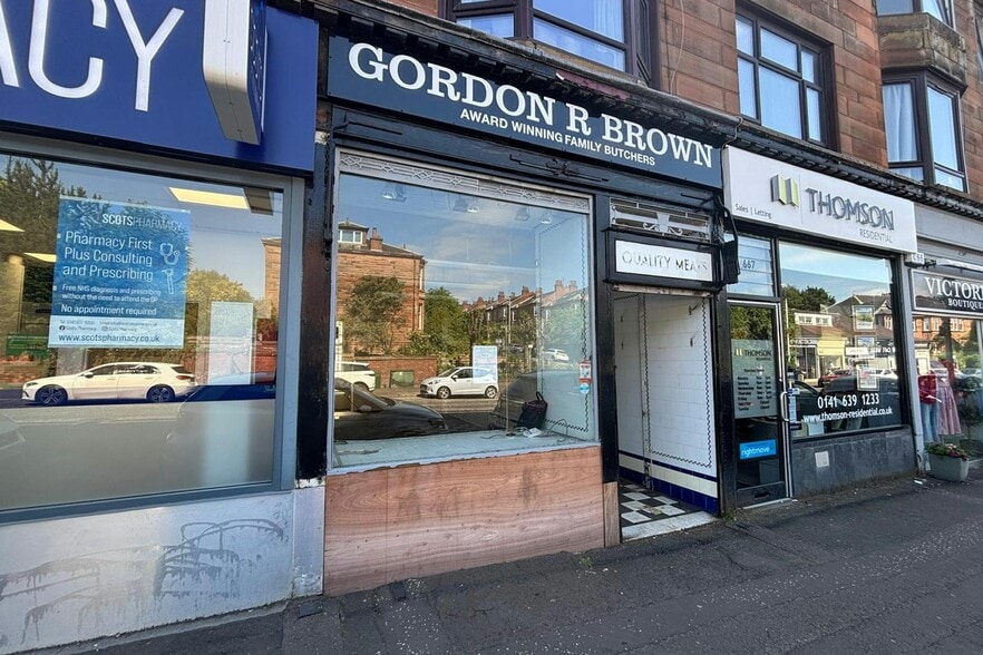 665A Clarkston Rd, Glasgow à vendre - Photo principale – Image 1 sur 1