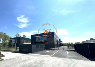 Plus de détails pour Local d'activités à louer