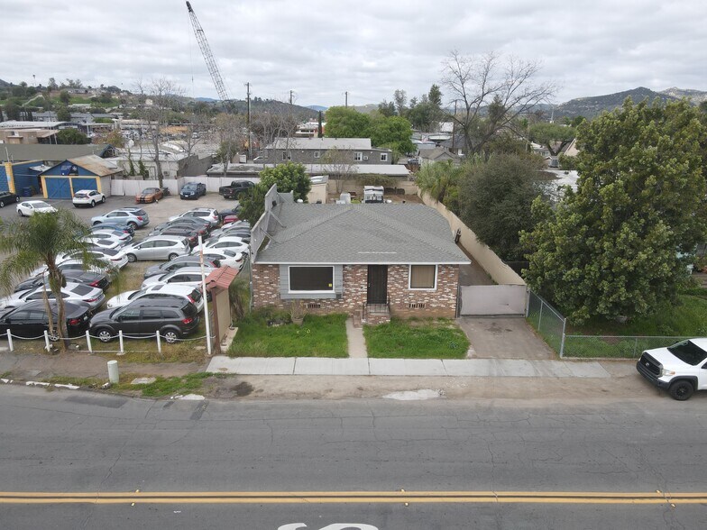 9820 Maine Ave, Lakeside, CA à louer - Photo de l’immeuble – Image 3 sur 7