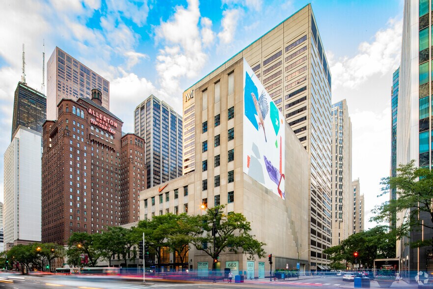 663 N Michigan Ave, Chicago, IL à louer - Photo de l’immeuble – Image 1 sur 3
