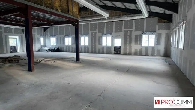 Plus de détails pour Local commercial à louer