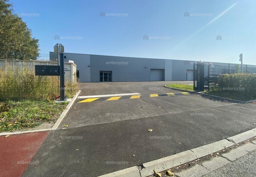 Industriel/Logistique dans Douai à louer - Photo de l’immeuble – Image 2 sur 5