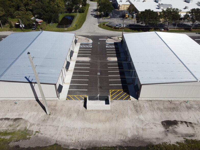 774 Parque, Holly Hill, FL à louer - Photo de l’immeuble – Image 3 sur 9
