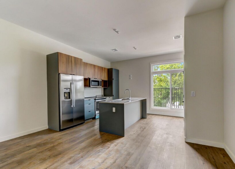 619 N 35th St, Philadelphia, PA à vendre - Photo intérieure – Image 3 sur 12