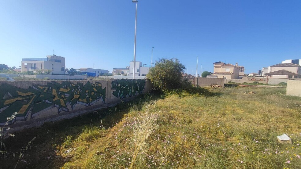 Carrer Zenia II, Orihuela, Alicante à vendre - Photo de l’immeuble – Image 3 sur 4