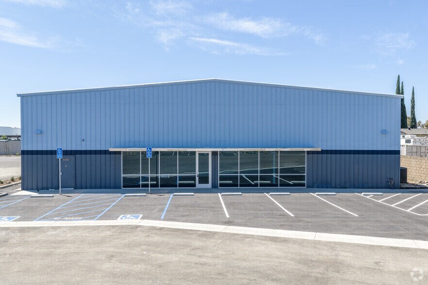 1633 S Campus Ave, Ontario, CA à louer - Photo de l’immeuble – Image 2 sur 15