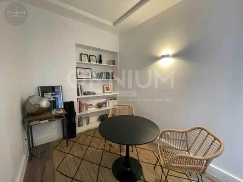 Bureau dans Lyon à louer - Photo de l’immeuble – Image 1 sur 5
