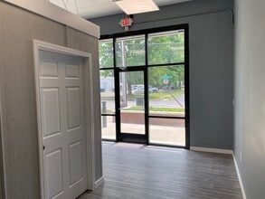 1001-1021 N Limestone St, Lexington, KY à louer Photo intérieure– Image 2 sur 8