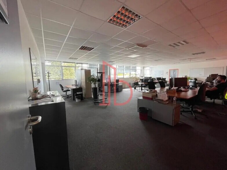 Bureau dans Gradignan à louer - Photo de l’immeuble – Image 3 sur 6