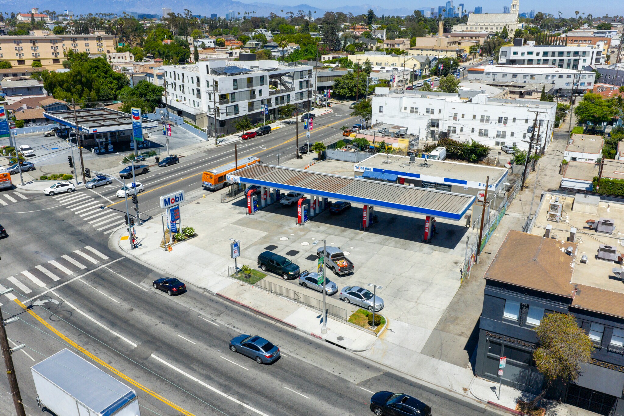 4380 W Adams Blvd, Los Angeles, CA à vendre Photo principale– Image 1 sur 6
