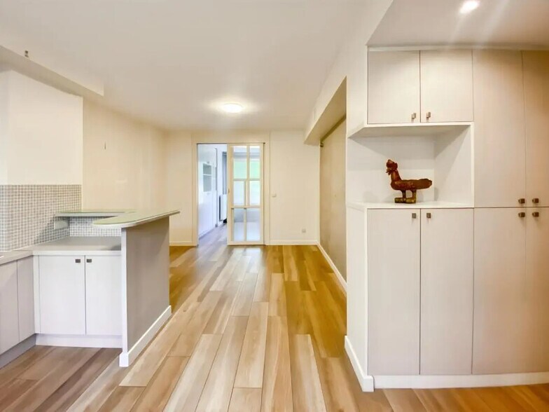 Bureau dans Paris à louer - Photo de l’immeuble – Image 2 sur 5