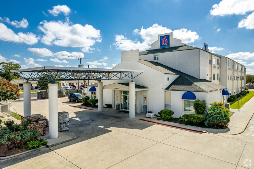 7950 Panam Expy S, San Antonio, TX à vendre - Photo principale – Image 1 sur 4