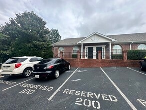 106 Pilgrim Village Dr, Cumming, GA à louer Photo de l’immeuble– Image 2 sur 15