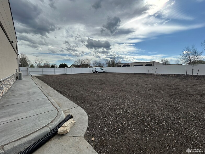 2283-2295 E 11th St, Loveland, CO à louer - Photo de l’immeuble – Image 3 sur 4