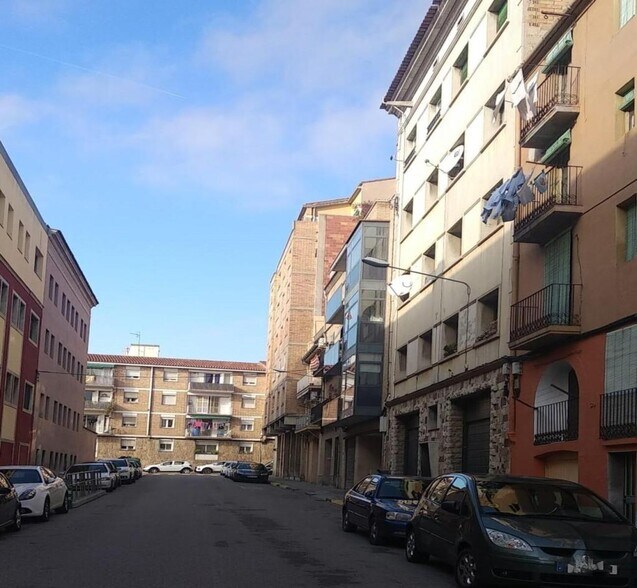 Immeuble residentiel dans Manresa, Barcelona à vendre - Photo de l’immeuble – Image 1 sur 1