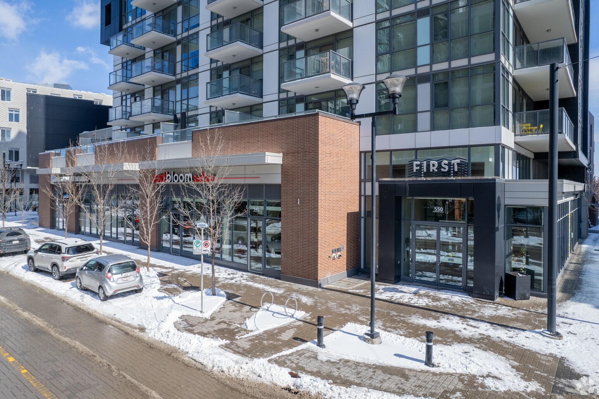 550 Riverfront Av SE, Calgary, AB à vendre Photo principale– Image 1 sur 3