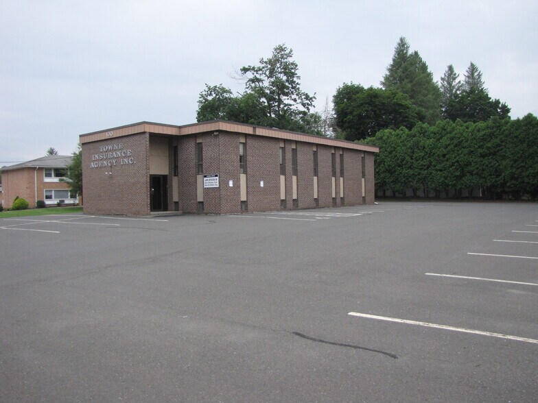 100 Main St, Agawam, MA à vendre - Photo de l’immeuble – Image 2 sur 8
