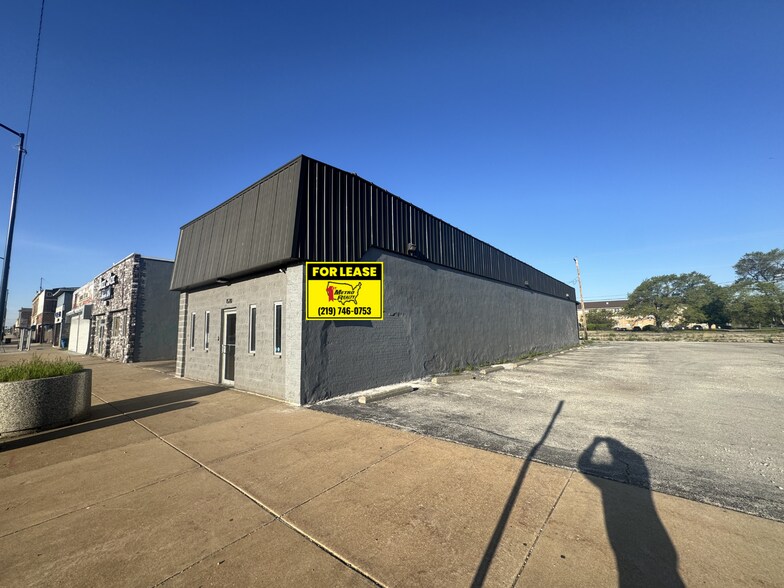 1520 Broadway, Gary, IN à louer - Photo de l’immeuble – Image 2 sur 5