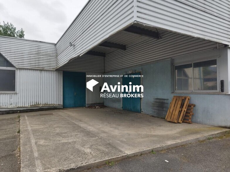 Industriel/Logistique dans Thyez à vendre - Photo de l’immeuble – Image 2 sur 8