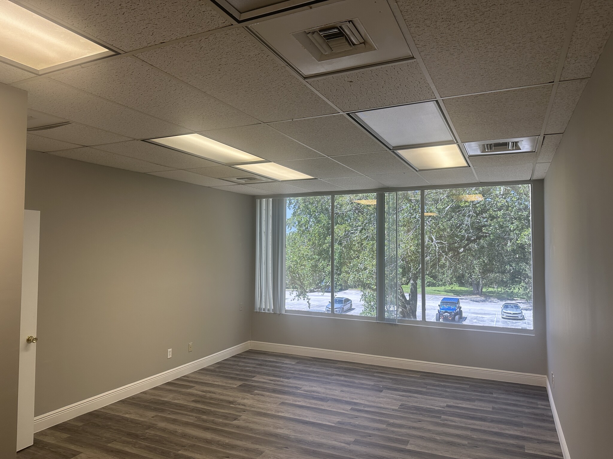 5104 N Orange Blossom Trl, Orlando, FL à louer Photo intérieure– Image 1 sur 6
