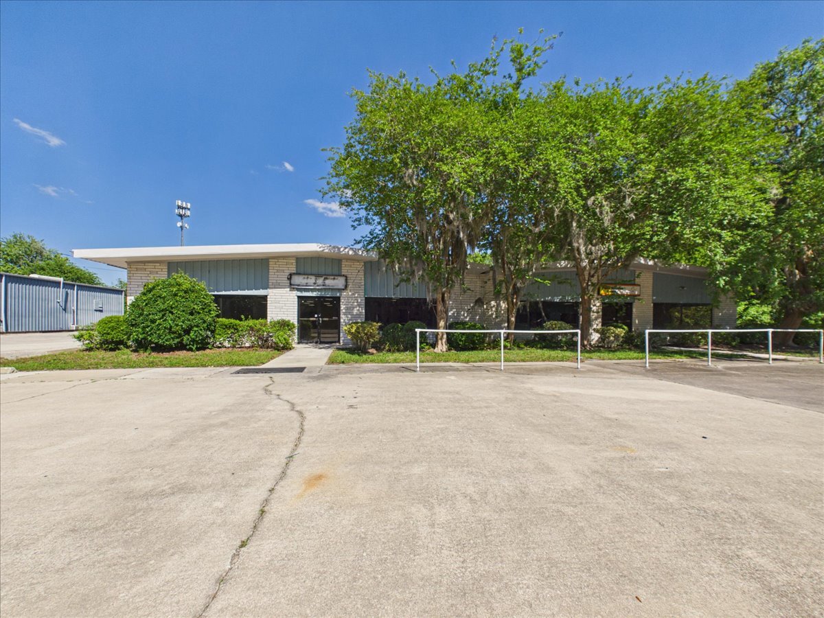 607 Palm Ave, Palatka, FL à vendre Photo principale– Image 1 sur 50