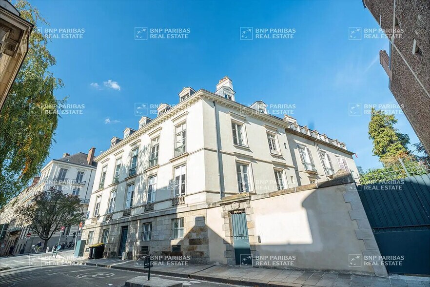 Bureau dans Rennes à louer - Photo de l’immeuble – Image 1 sur 8