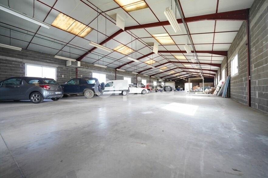 997 Rue De L'Industrie, Saint-André-de-Corcy à vendre - Photo intérieure – Image 3 sur 6