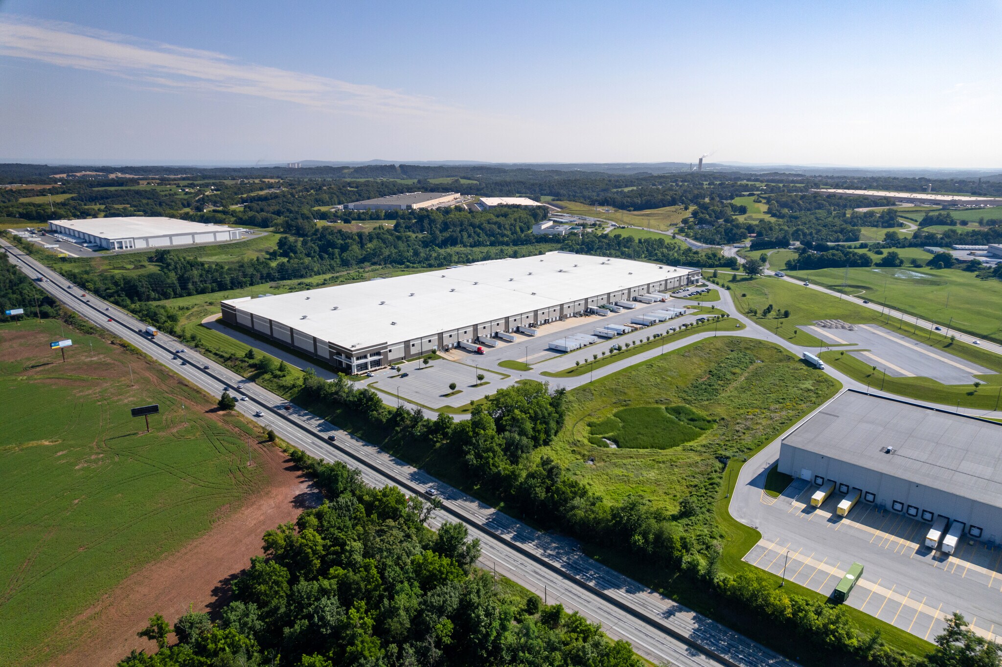 700 Canal Road Ext, York, PA à louer Photo de l’immeuble– Image 1 sur 8