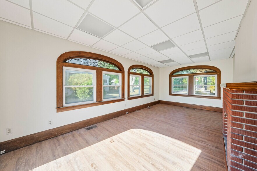 150 W End Ave, Somerville, NJ à vendre - Photo de l’immeuble – Image 3 sur 30