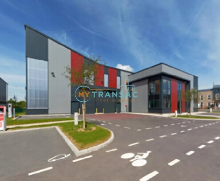 Local d’activités dans Limeil-Brévannes à louer - Photo de l’immeuble – Image 3 sur 13