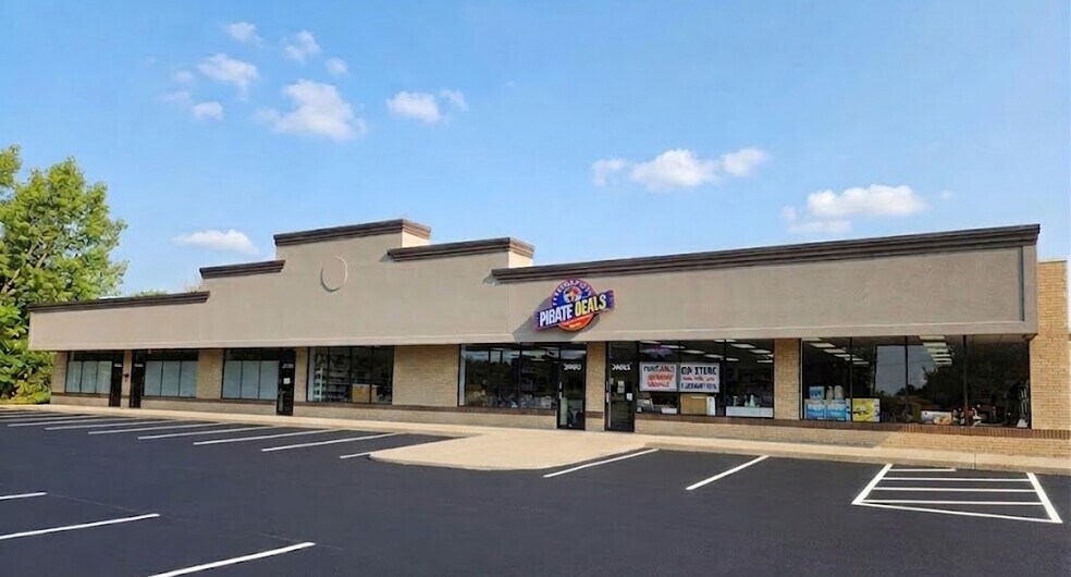 13400-13480 E 15 Mile Rd, Sterling Heights, MI à louer - Photo de l’immeuble – Image 3 sur 8