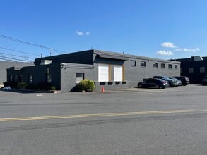 280 N Midland Ave, Saddle Brook, NJ à louer Photo de l’immeuble– Image 1 sur 2