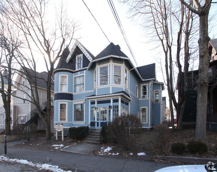 59 Central Ave, Waterbury, CT à vendre - Photo de l’immeuble – Image 3 sur 36