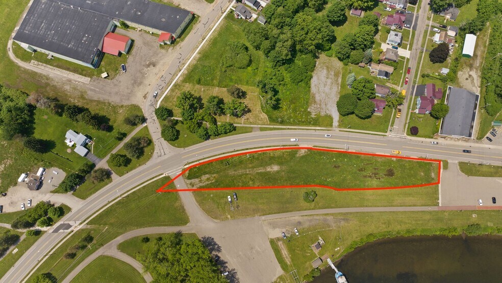 74 Water St, Mayville, NY à vendre - Photo de l’immeuble – Image 1 sur 14