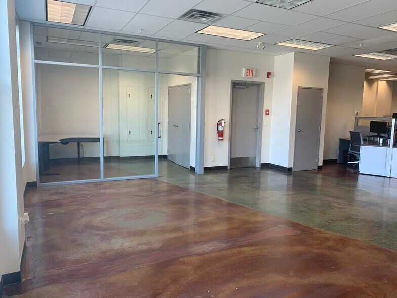 1170 Kensington Cres NW, Calgary, AB à louer - Photo intérieure – Image 2 sur 16