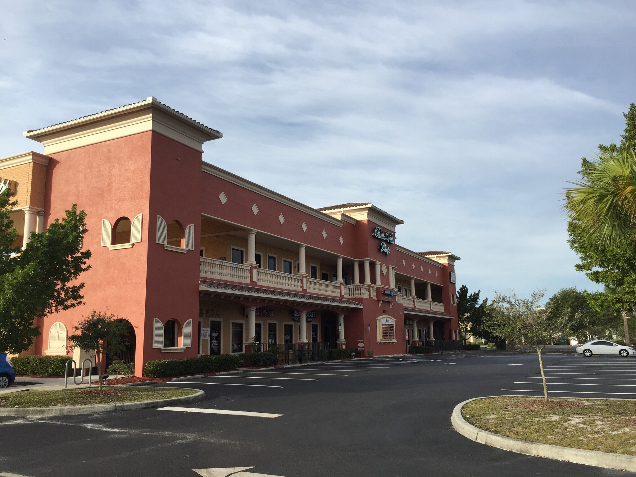 8890 Salrose Ln, Fort Myers, FL à louer Photo intérieure– Image 1 sur 9