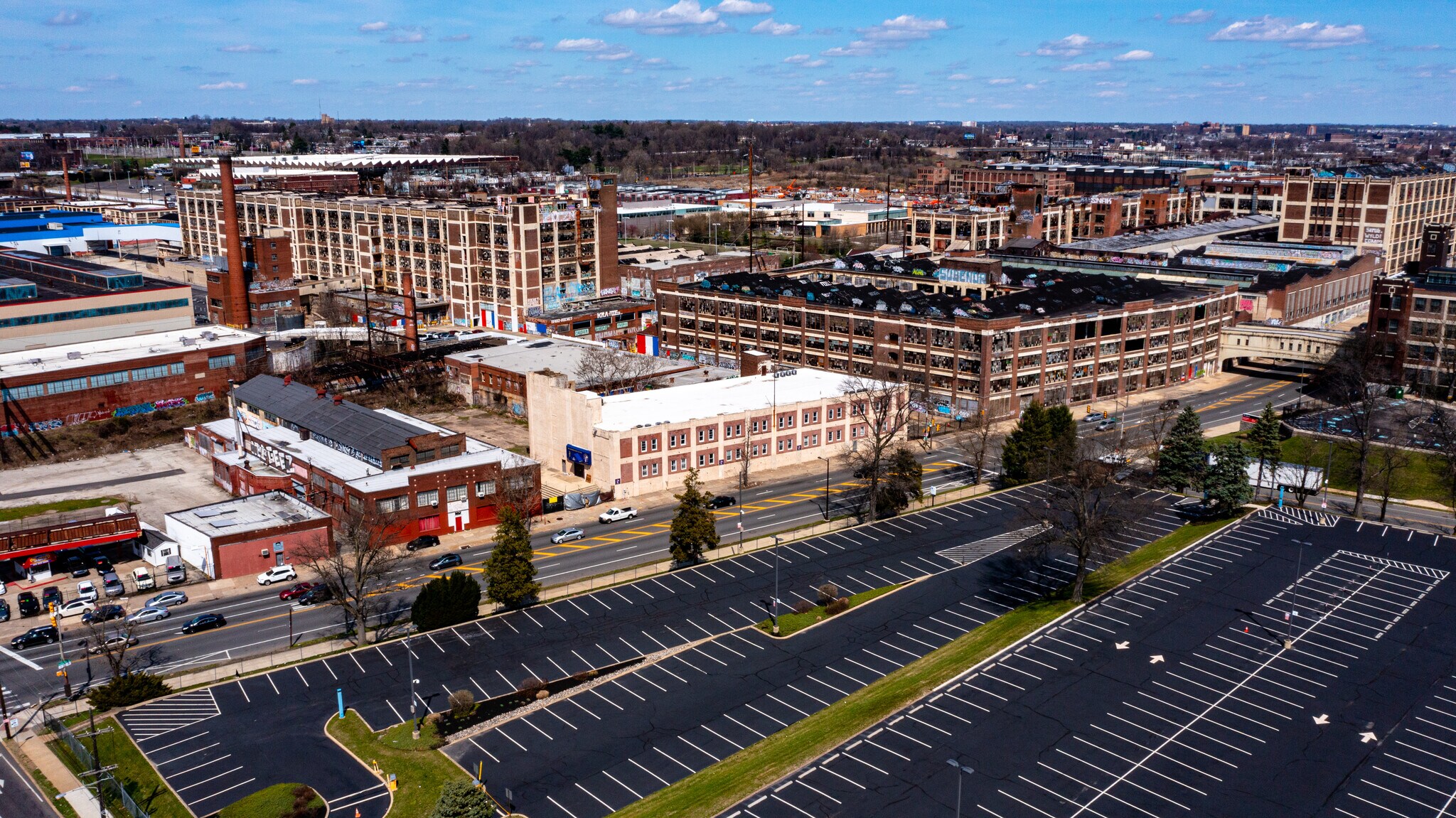 2613 W Hunting Park Ave, Philadelphia, PA à louer Photo principale– Image 1 sur 102