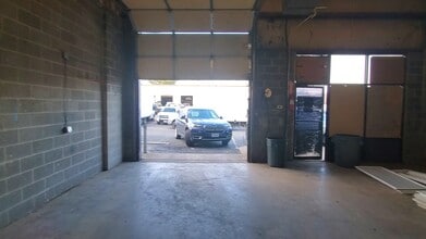 9107 Industry Dr, Manassas Park, VA à louer - Vidéo sur l’annonce professionnelle 