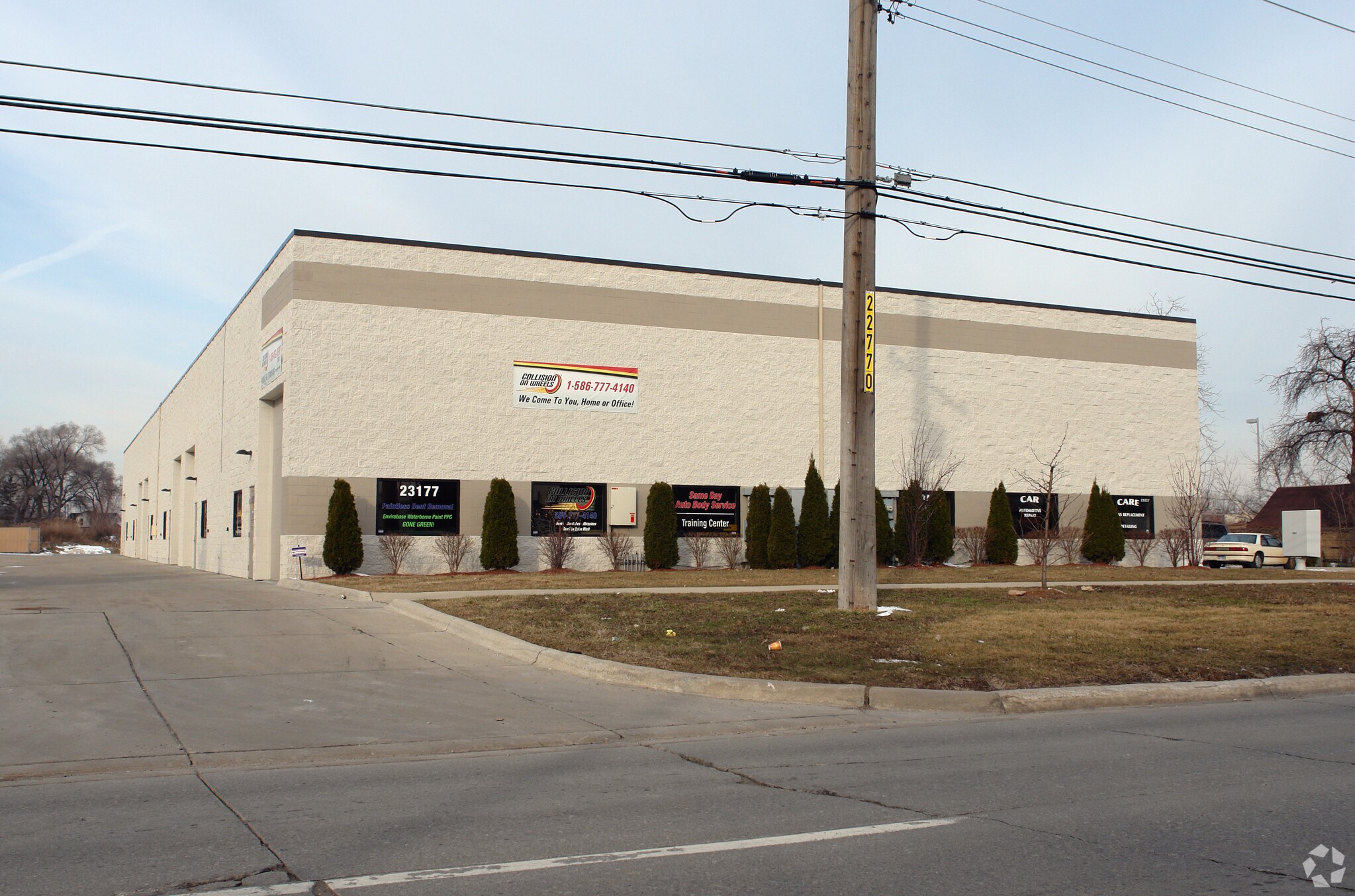 23177-23227 Schoenherr Rd, Warren, MI à louer Photo principale– Image 1 sur 20