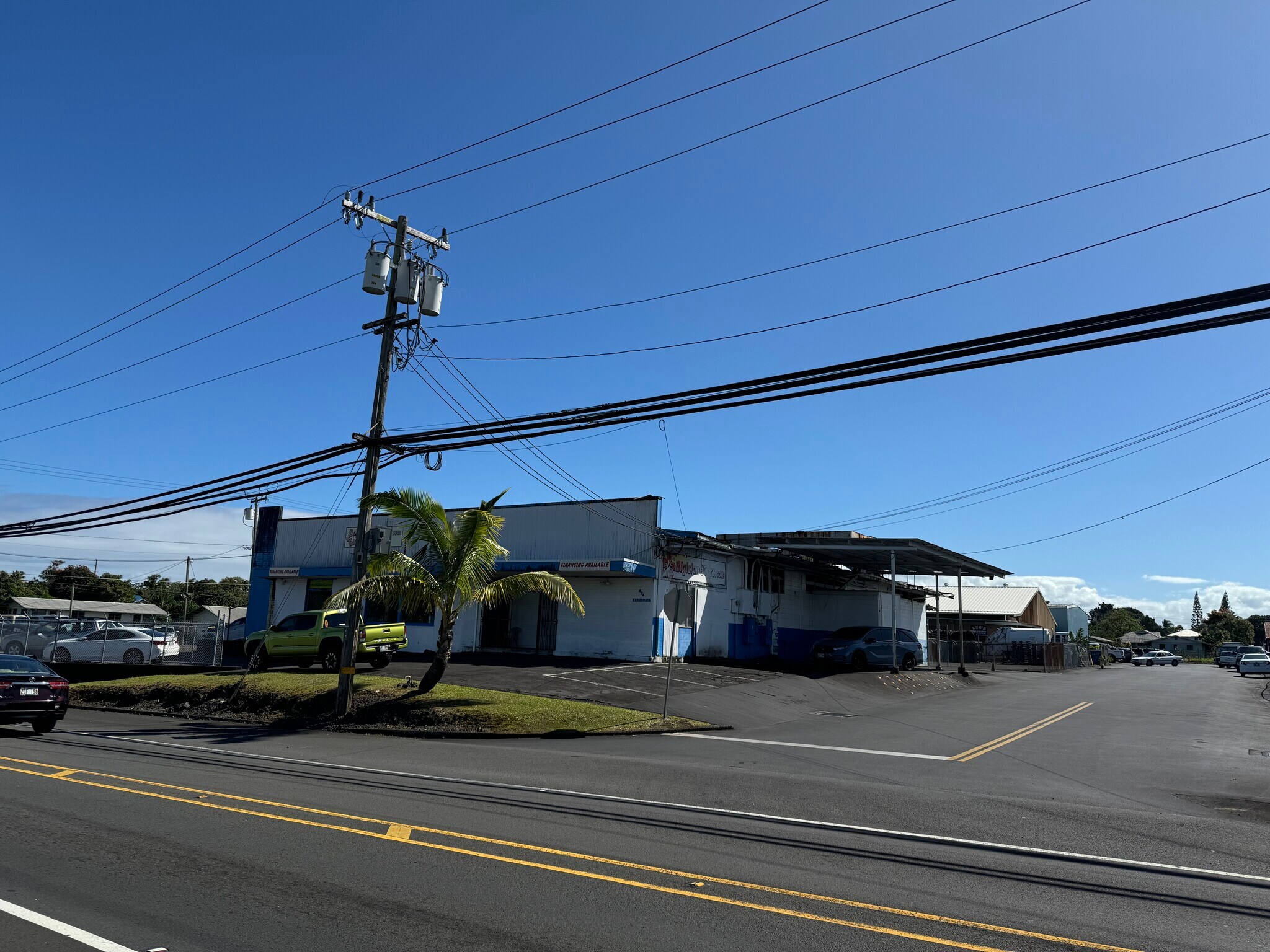 458 Kekuanaoa St, Hilo, HI à louer Photo principale– Image 1 sur 4
