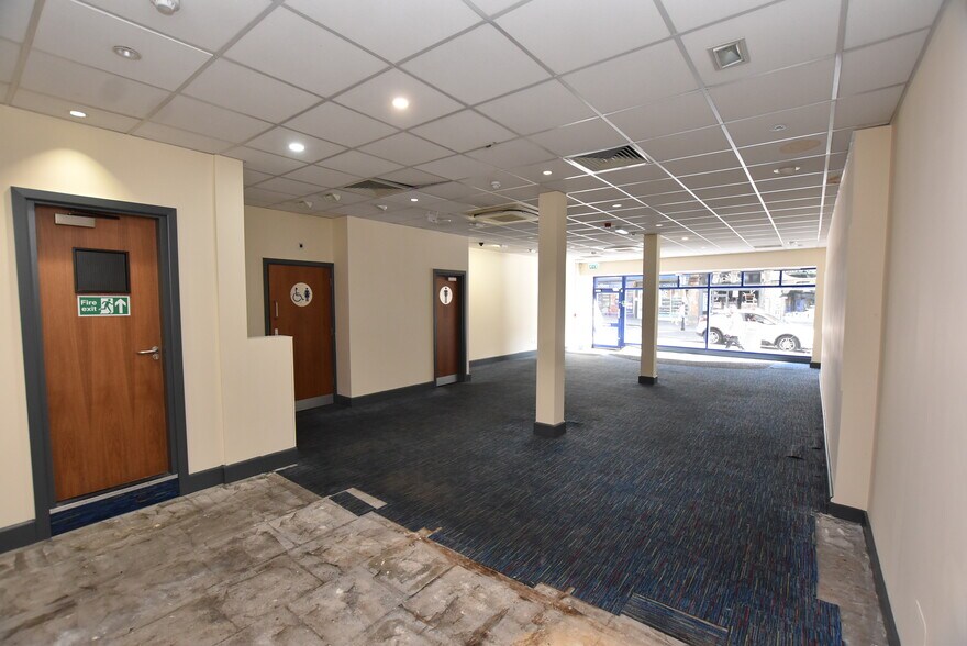 73 Murray Pl, Stirling à louer - Photo de l’immeuble – Image 3 sur 5