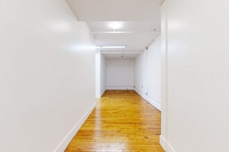 68 E 131st St, New York, NY à louer Numérisation 3D Matterport– Image 1 sur 7