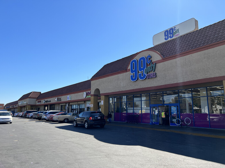 408-530 E Washington Blvd, Los Angeles, CA à louer - Photo de l’immeuble – Image 3 sur 14