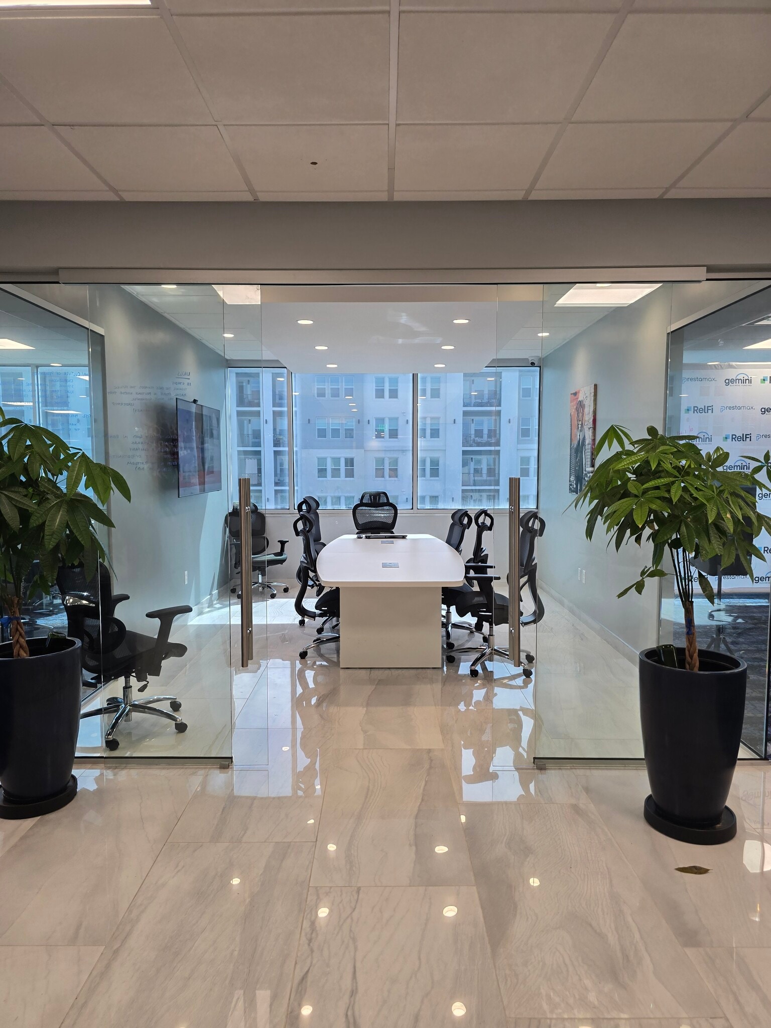 2963 Gulf To Bay Blvd, Clearwater, FL à louer Photo intérieure– Image 1 sur 3